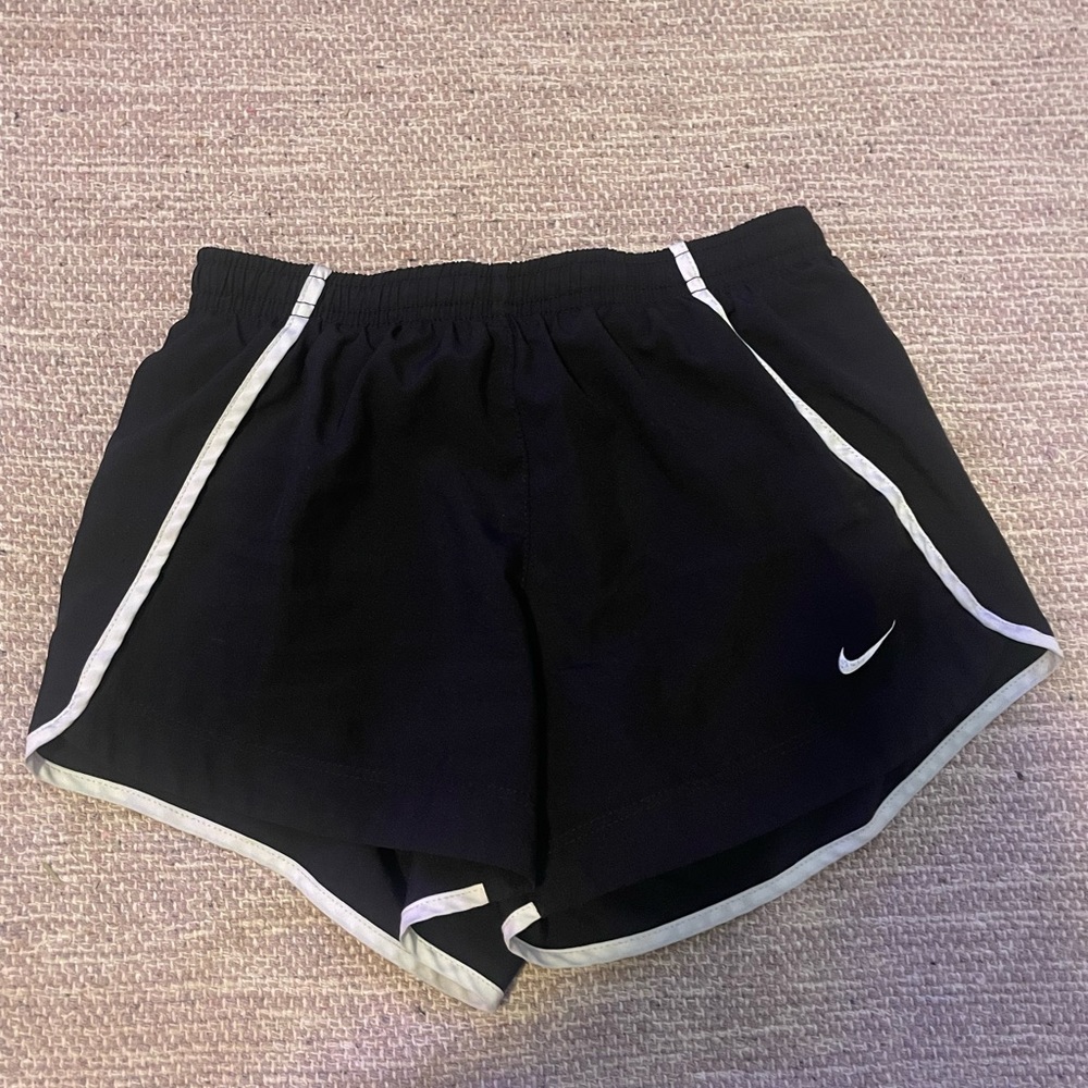 Girls Nike shorts size M